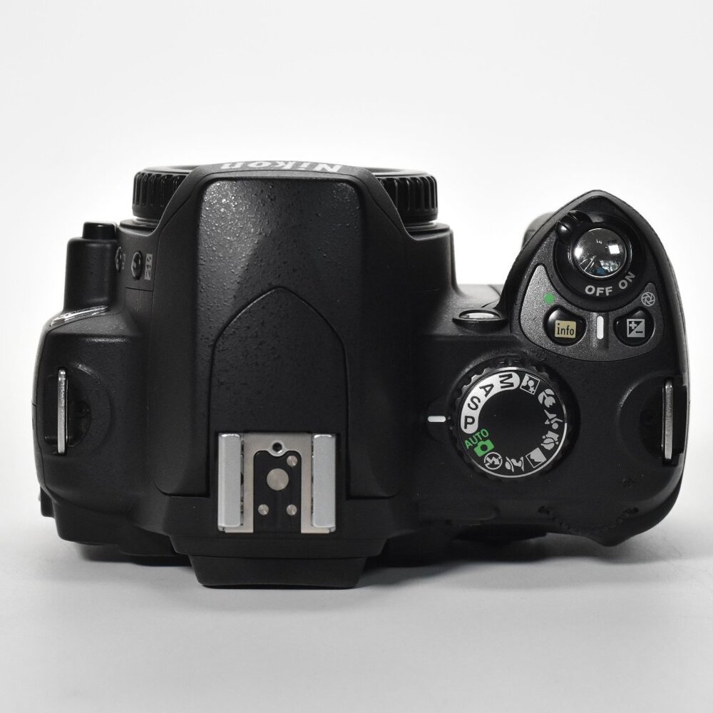 Nikon D40x DSLR Camera 10.2MP Nikon AFS 18-55mm Lens 22,619 Clicks 32GB SD Card - Picture 8 of 16